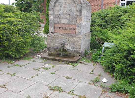 denmark/roskilde/attraction/helligkors-kilde