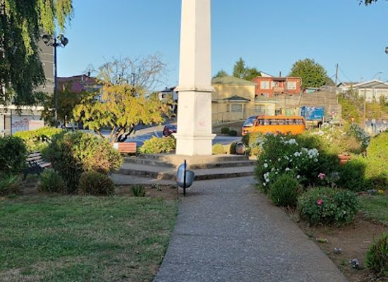 chile/los-rios-region/attraction/plaza-obelisco