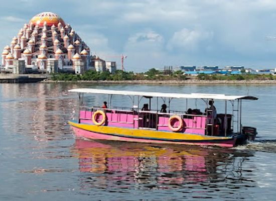 indonesia/makassar/attraction/pantai-losari