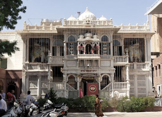 india/jodhpur/attraction/bheru-bagh-parshvnath-jain-shvetamber-teerth