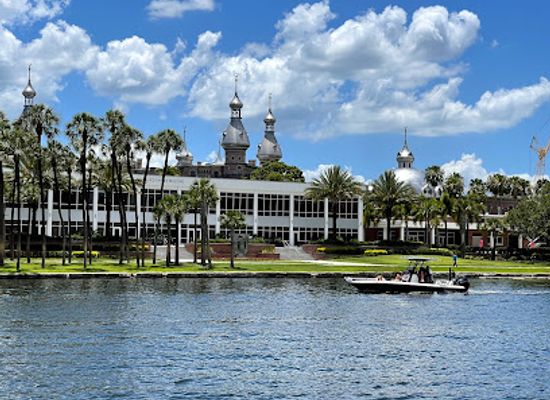 florida/tampa/attraction/tampa-riverwalk-at-curtis-hixon-waterfront-park