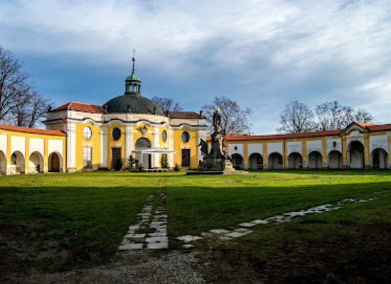 czechia/svaty-kopecek/attraction/minor-basilica-of-the-visitation-of-the-virgin-mary-on-svaty-kopecek