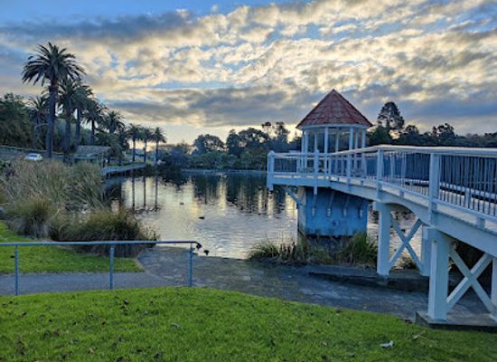 new-zealand/whanganui/attraction/virginia-lake-reserve