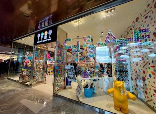 new-jersey/hackensack-meadowlands/attraction/dylan-s-candy-bar