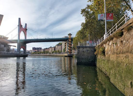 spain/basque-country/attraction/nerbioi-ibaiako-ontziralekua-embarcadero-del-rio-nervion