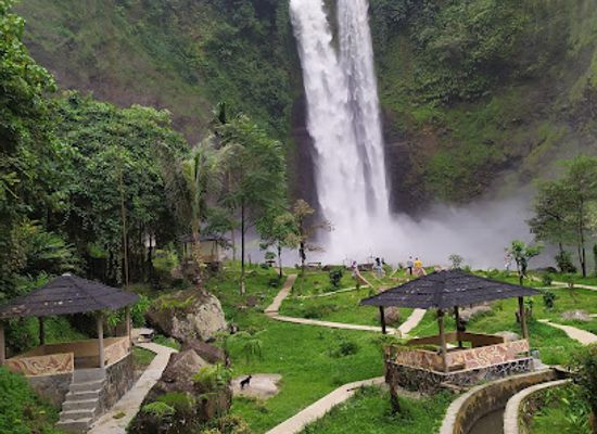 indonesia/west-java/attraction/curug-sanghyang-taraje