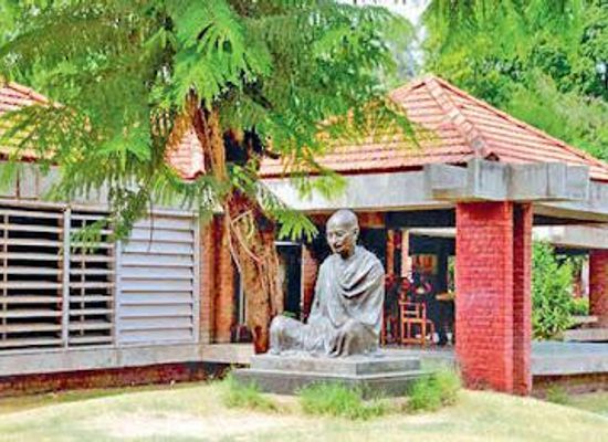 india/ahmedabad/attraction/mahatma-gandhi-sabarmati-ashram