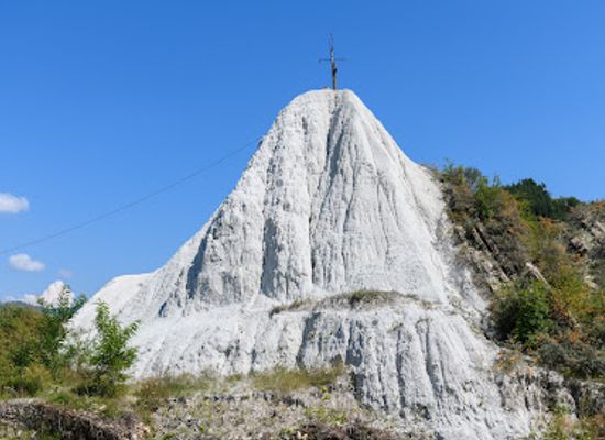 romania/buzau/attraction/white-mound-of-grunj