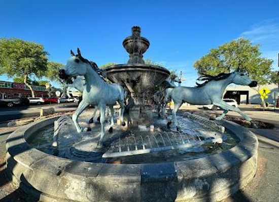 arizona/phoenix/attraction/bronze-horse-fountain-by-bob-parks