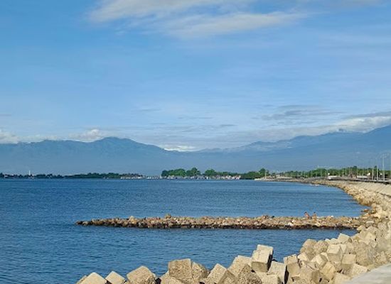 philippines/davao-city/attraction/coastal-road-roundabout-ecoland