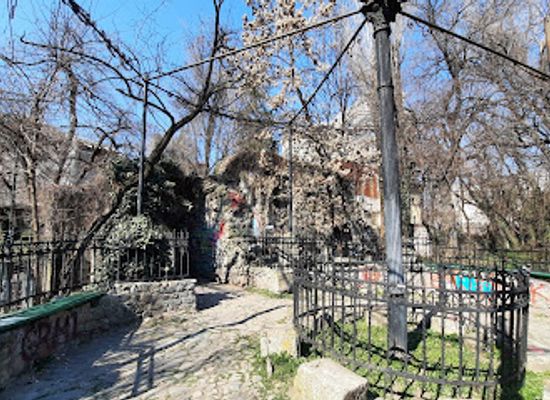 romania/bucharest/cismigiu/attraction/the-citadel