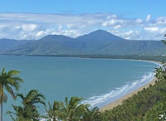 australia/port-douglas/attraction/four-mile-beach-port-douglas