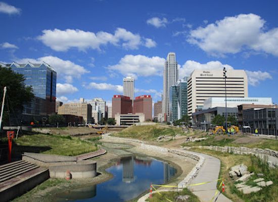 nebraska/omaha/blackstone-district/attraction/gene-leahy-mall-at-the-riverfront