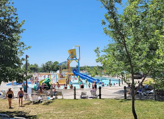 nebraska/eugene-t-mahoney-state-park/attraction/water-park-at-eugene-t-mahoney-state-park