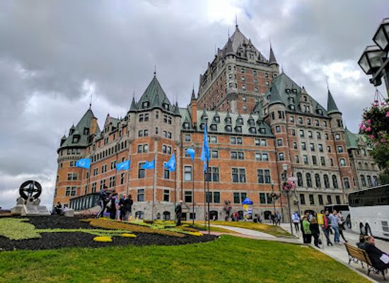 canada/quebec-city/old-quebec/attraction/place-d-armes