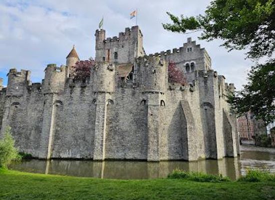 belgium/knokke-heist/attraction/castle-of-the-counts