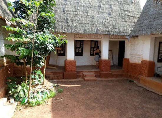 ghana/ashanti-confederacy/attraction/besease-traditional-shrine