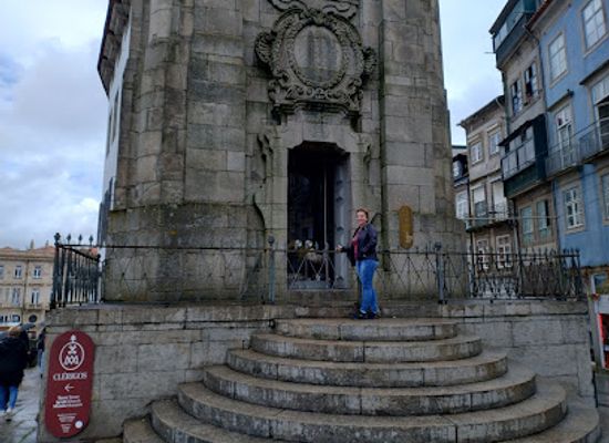 portugal/porto/baixa/attraction/torre-dos-clerigos