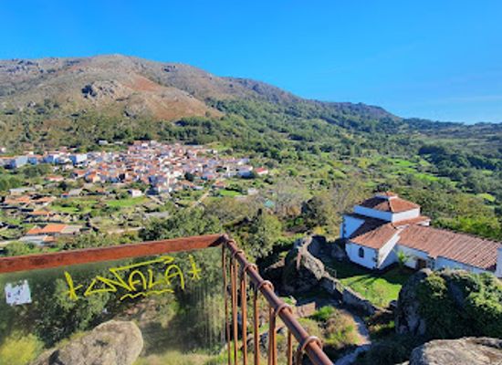 portugal/estremadura/attraction/mirador-del-castillo