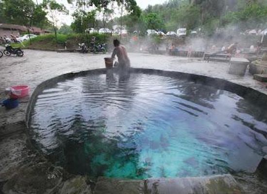 malaysia/kuala-lumpur/attraction/selayang-hot-spring-pool