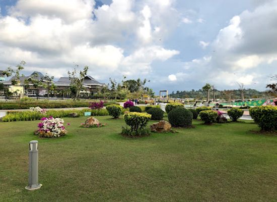 brunei/mukim-batu-apoi/attraction/taman-mahkota-jubli-emas