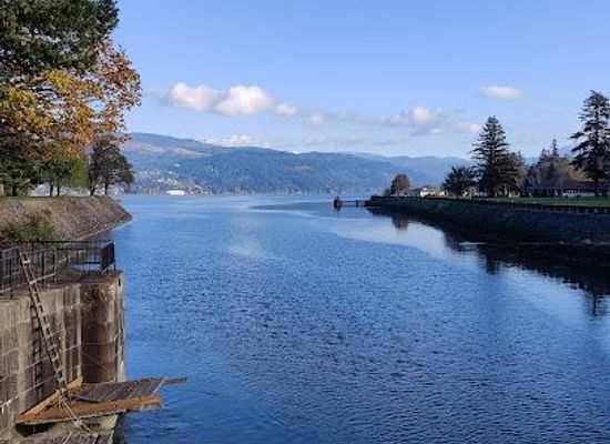 oregon/mount-hood-national-forest/attraction/cascade-locks-marine-park