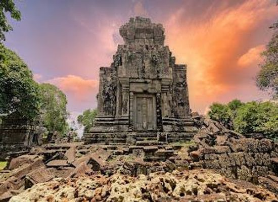 cambodia/siem-reap/attraction/phnom-bok-temple