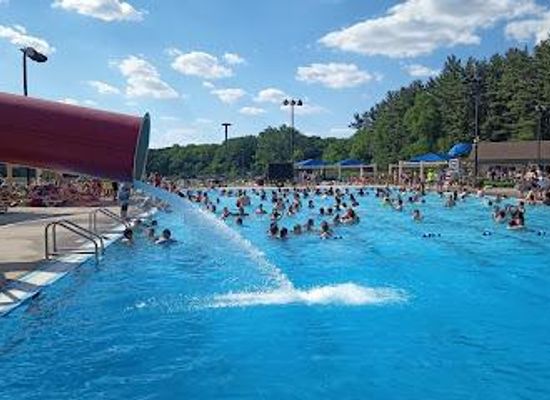 iowa/urbandale/attraction/furman-aquatic-center