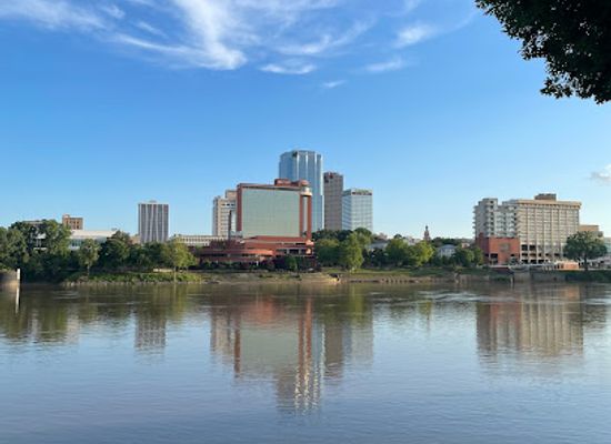 arkansas/central-arkansas/attraction/north-shore-riverwalk-park