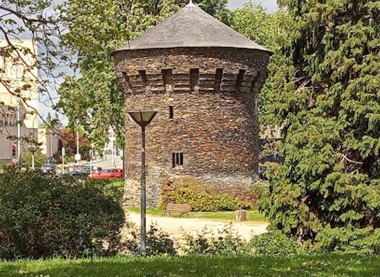 france/angers/attraction/tour-des-anglais-xve-siecle