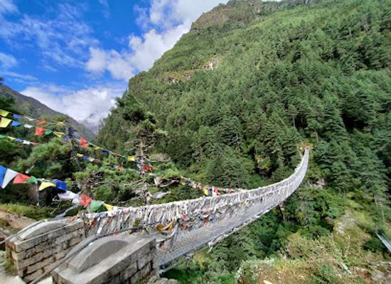 nepal/namche-bazaar/attraction/hillary-bridge