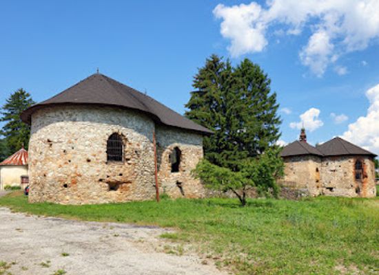 slovakia/slovak-karst-national-park/attraction/vodny-hrad-stitnik