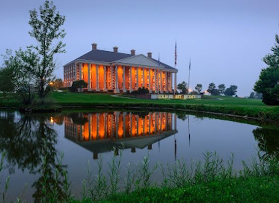 south-dakota/watertown/attraction/redlin-art-center