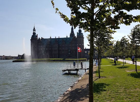 denmark/the-north-sea-islands/attraction/frederiksborg-castle-gardens