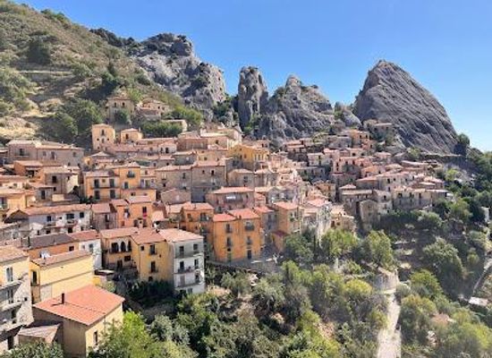 italy/basilicata/attraction/path-of-the-seven-stones