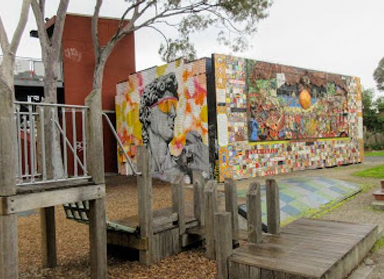 australia/melbourne/st-kilda/attraction/great-wall-of-st-kilda