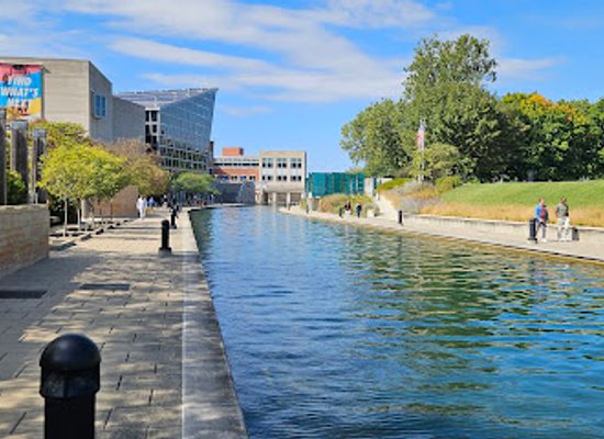 indiana/the-lakes-region/attraction/indiana-state-museum