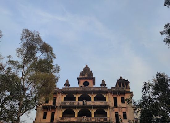 india/varanasi/attraction/shaheed-udyan-nagar-nigam