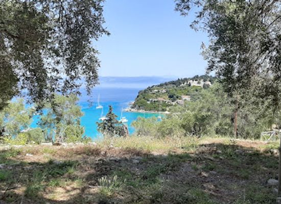 greece/paxos/attraction/lakka-s-lighthouse
