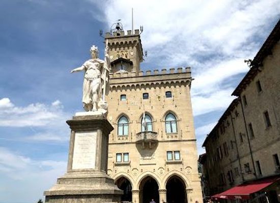 san-marino/san-marino/attraction/public-palace-of-the-republic-of-san-marino