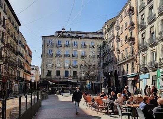 spain/madrid/landmark/plaza-de-chueca