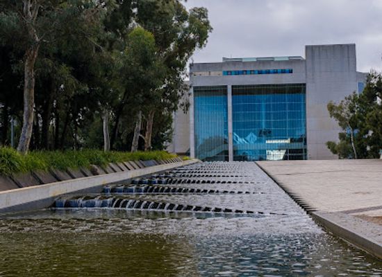australia/canberra/kingston/attraction/national-portrait-gallery