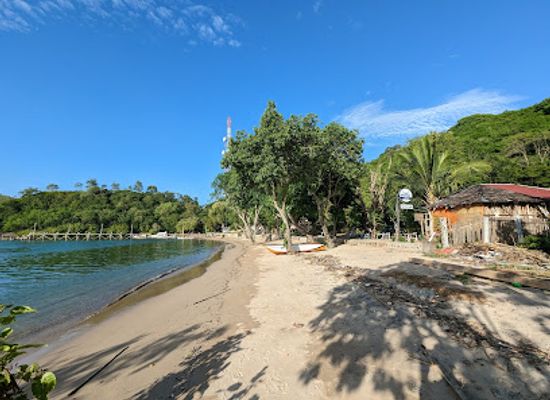 indonesia/komodo-national-park/attraction/waecicu-beach