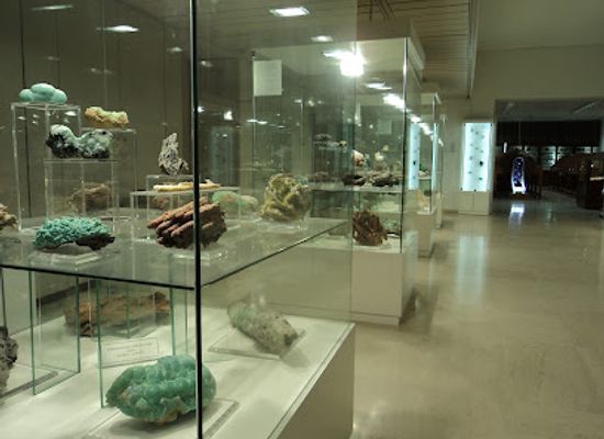 greece/attica/attraction/museum-of-mineralogy-and-petrology