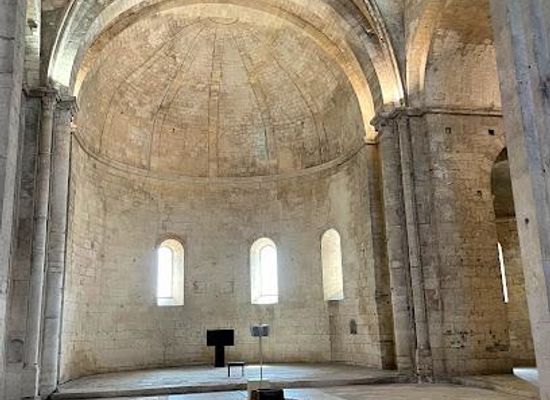 france/nimes/attraction/abbaye-de-montmajour