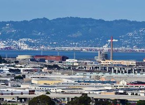 california/oakland/attraction/central-waterfront