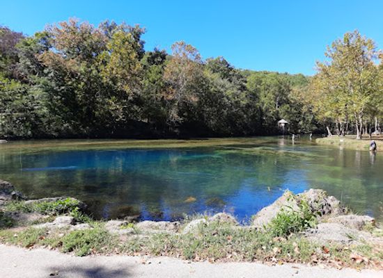 missouri/gasconade-river-basin/attraction/bennett-spring-state-park