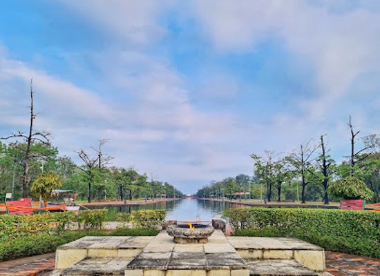 nepal/lumbini/attraction/eternal-peace-flame