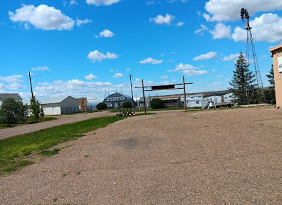 montana/the-missouri-river-country/attraction/daniels-county-museum
