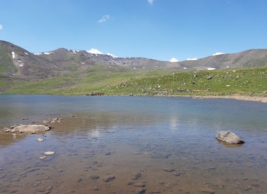 armenia/mount-aragats/attraction/lake-umroy